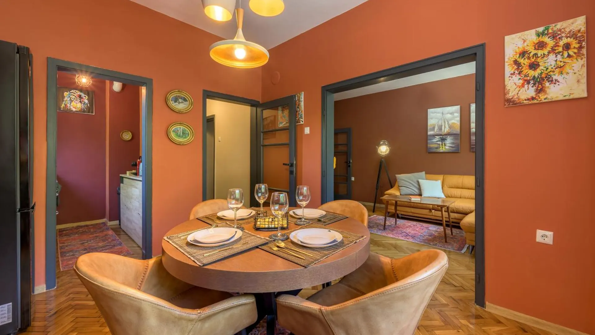 Eli-Andon Apartment location